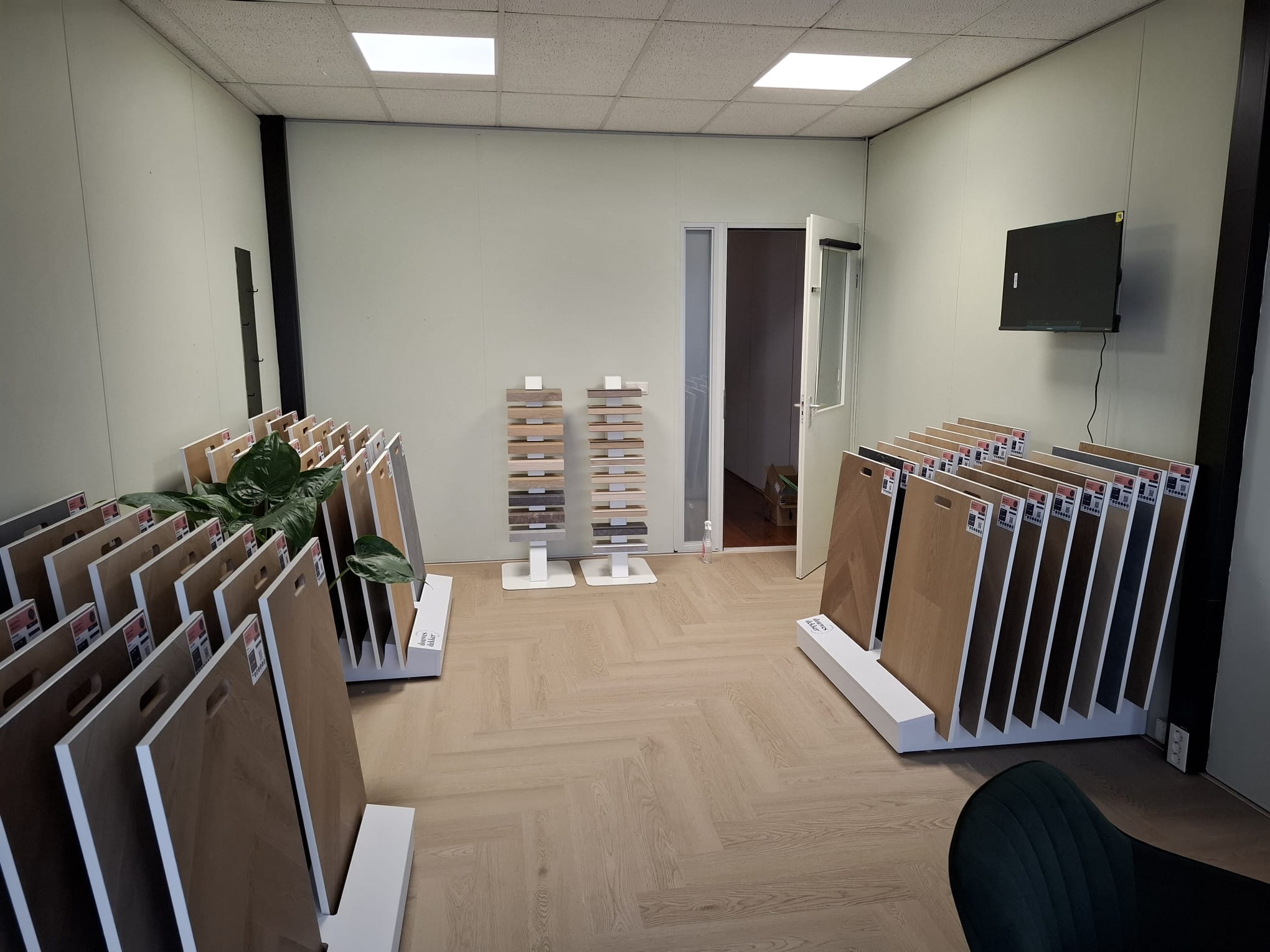 {{brizy_dc_image_alt imageSrc=